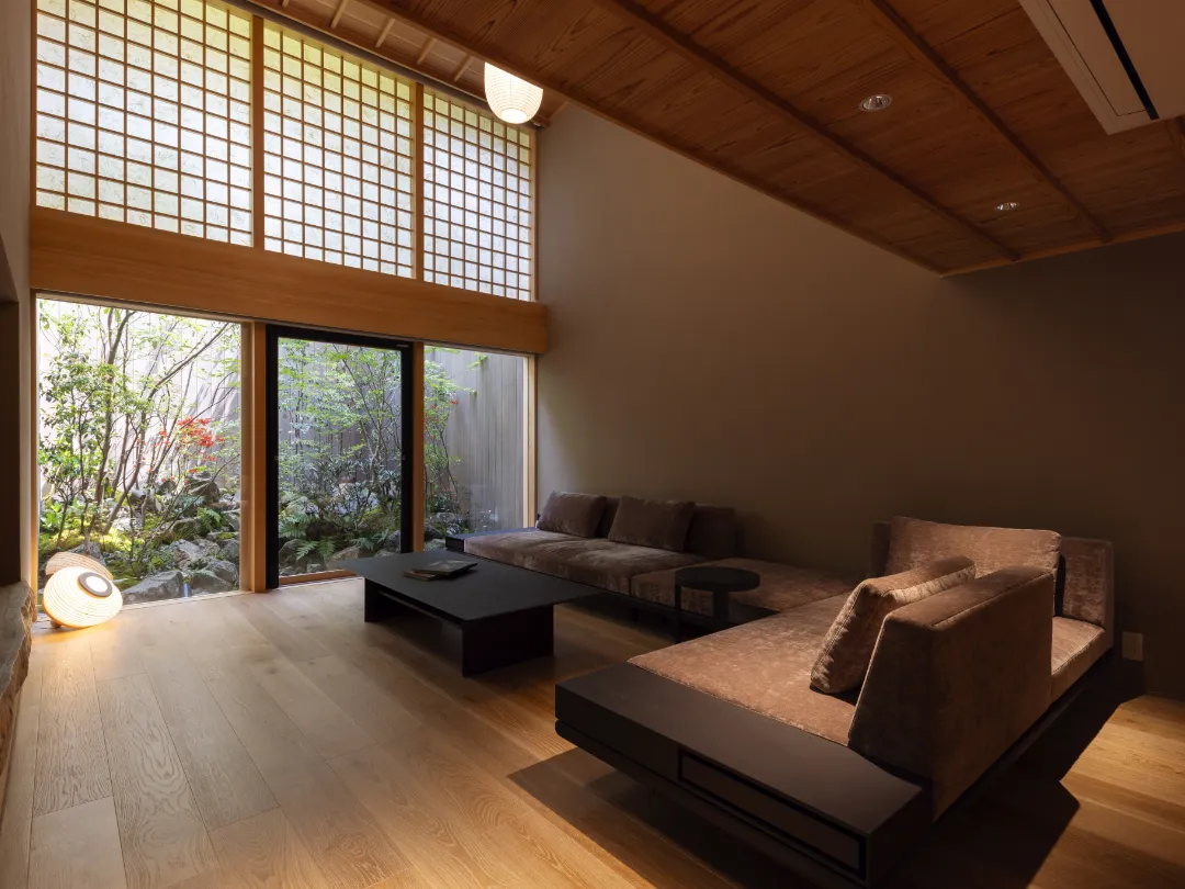 入口内装の写真